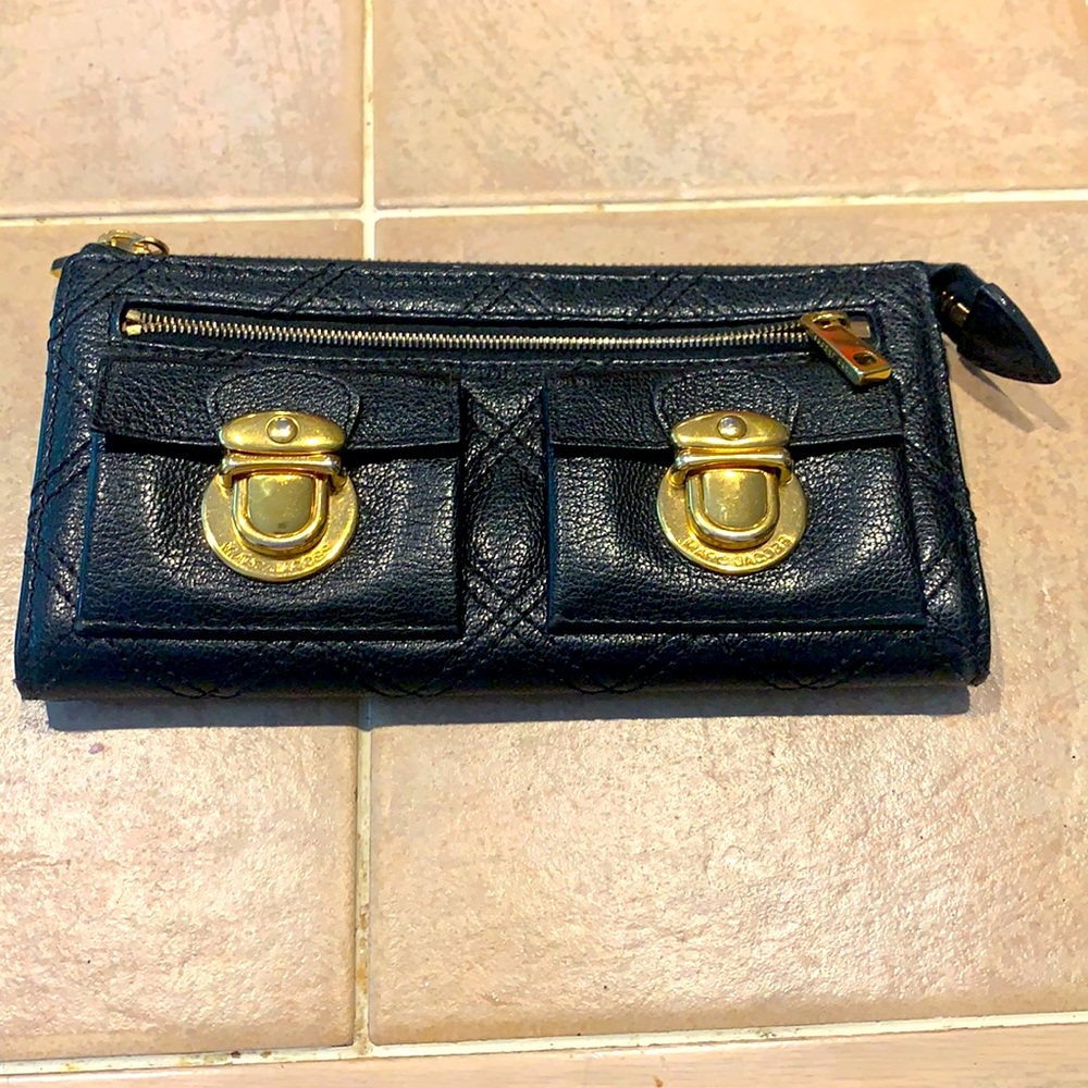 🥳Host Pick🤩Marc Jacobs leather wallet - Picture 1 of 4
